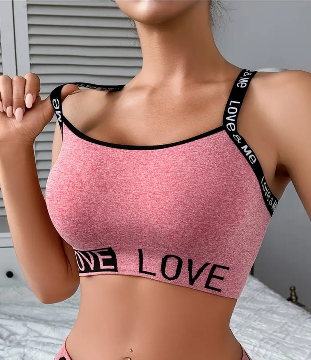 100% Imported Sports Bras Sale, Random Design